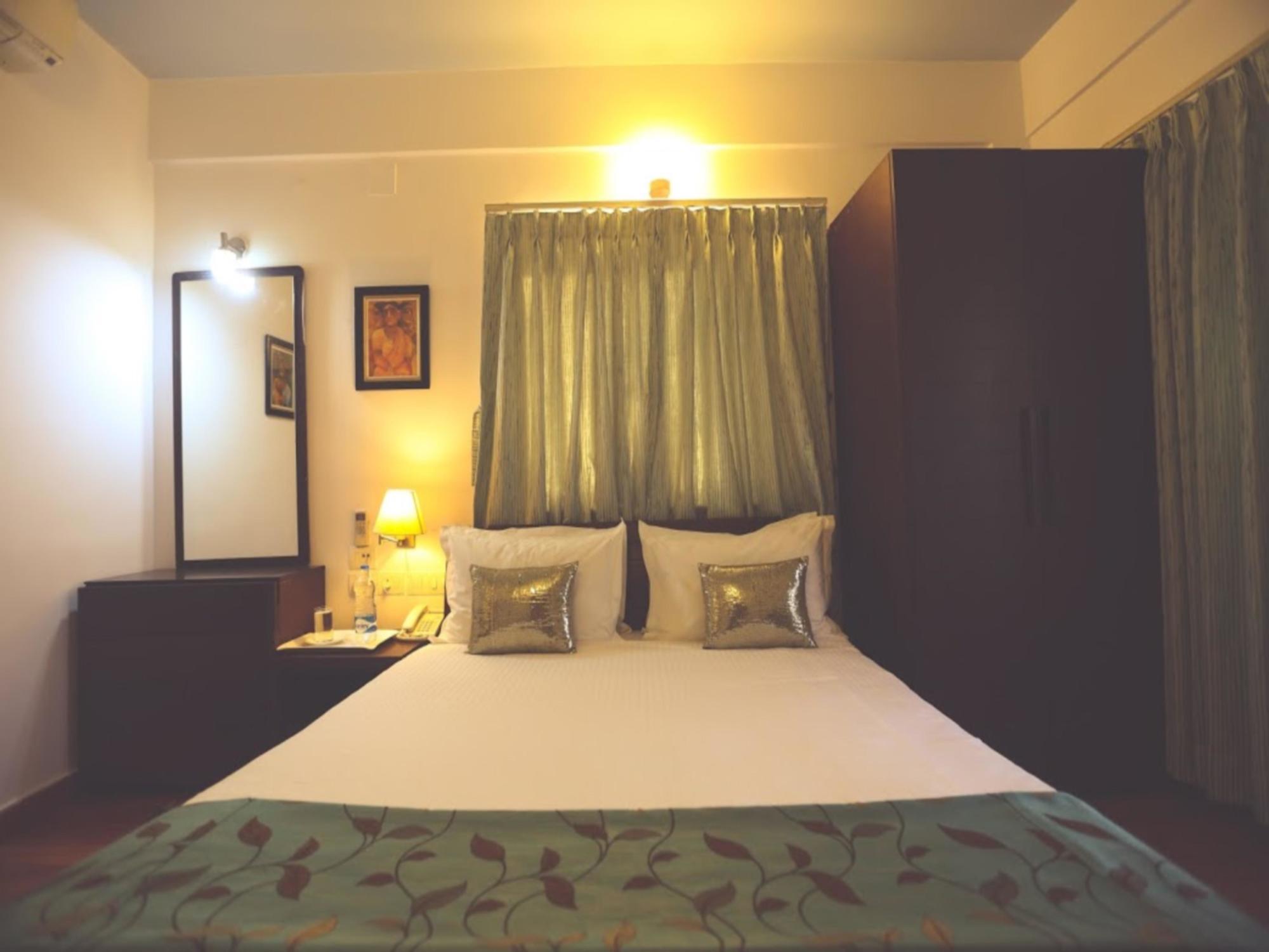 Hotel Casa Broadway Kolkata Ngoại thất bức ảnh